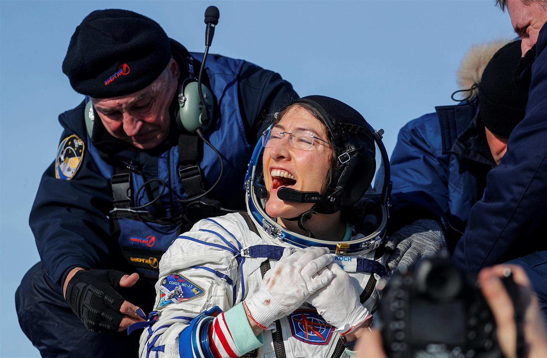 Recordbreaking US astronaut returns to Earth