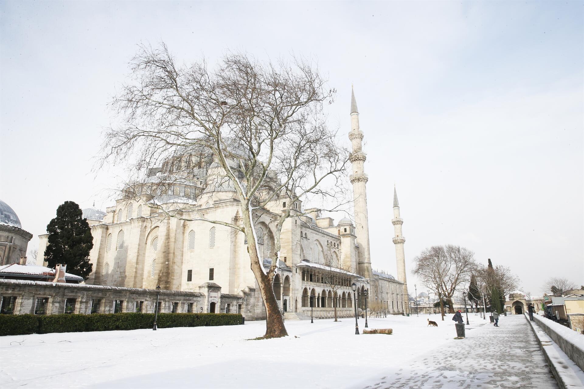 Heavy snow, winds to get more intense in Istanbul throughout week