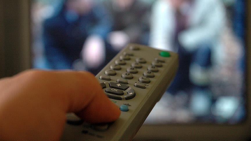 Türkler geçen yıl 4 saatten fazla TV izliyor