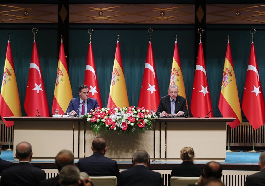 L'UE devrait prendre des « mesures concrètes » dans ses relations avec la Turquie, selon Erdoğan