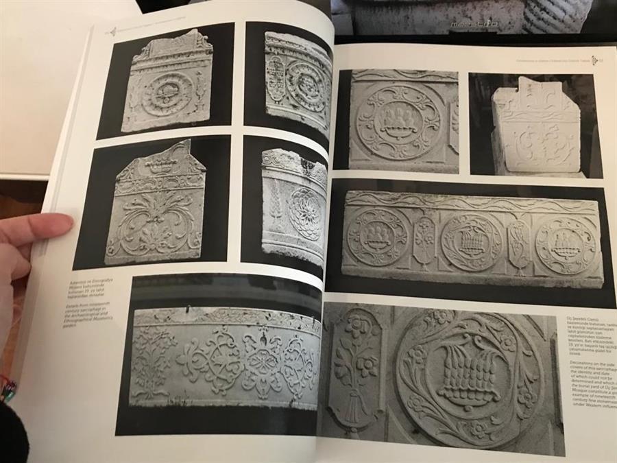 Книга, съдържаща надписи върху надгробни плочи от османската епоха