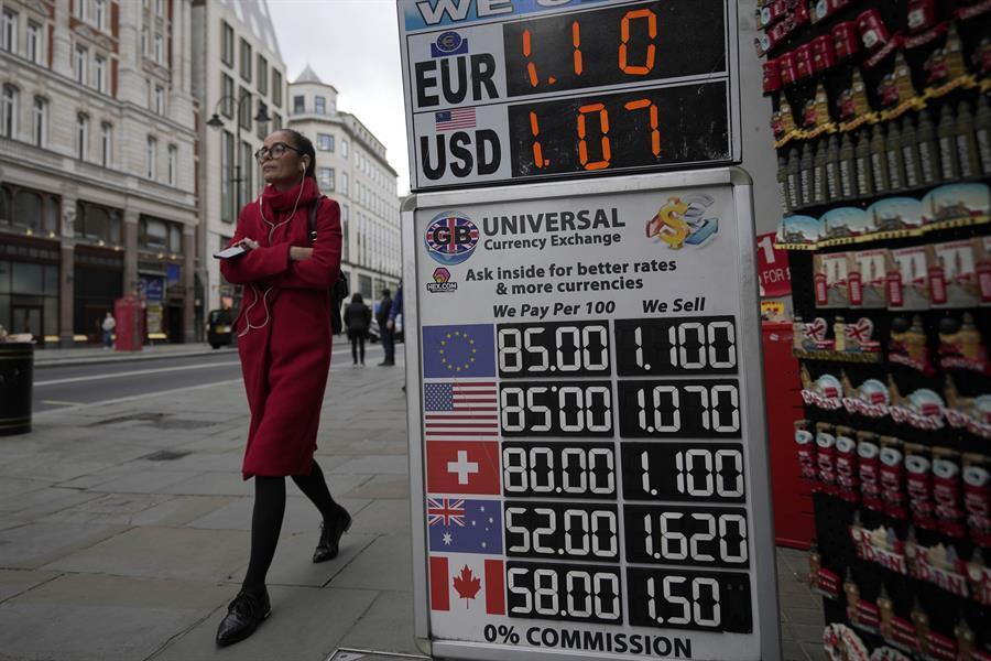 The British economy is shaken by turbulence