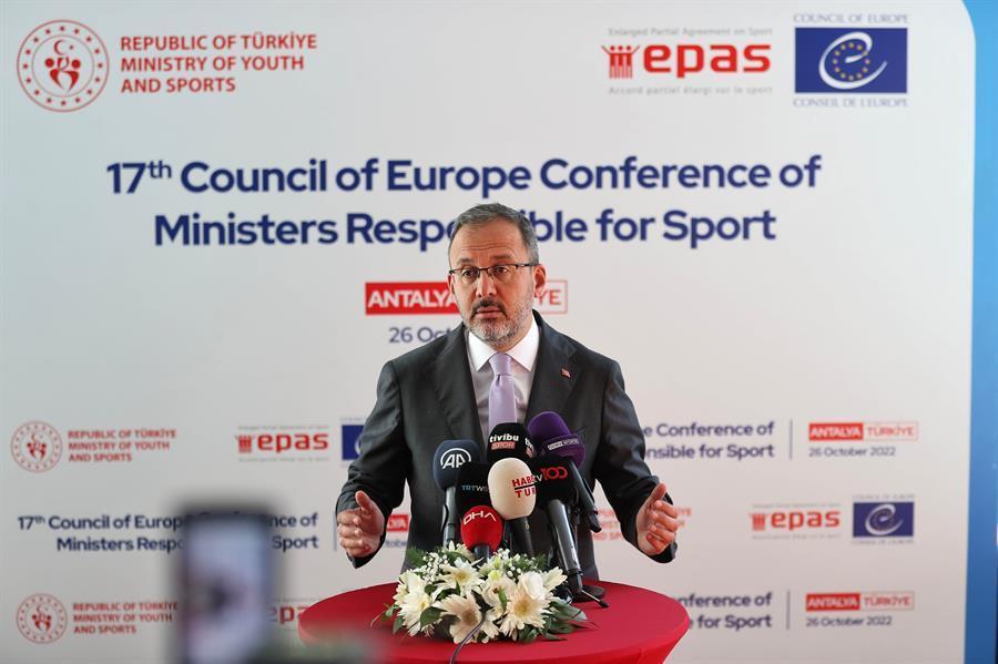 Спорт должен быть признан правом человека, считает министр
