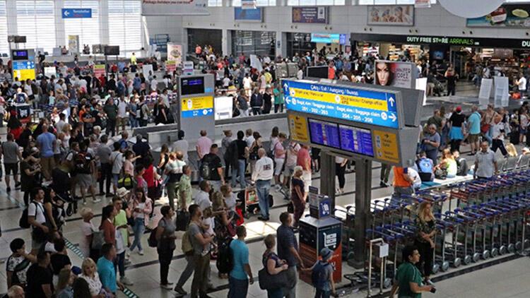 Nearly 35 mln foreign tourists visited Türkiye in January-September