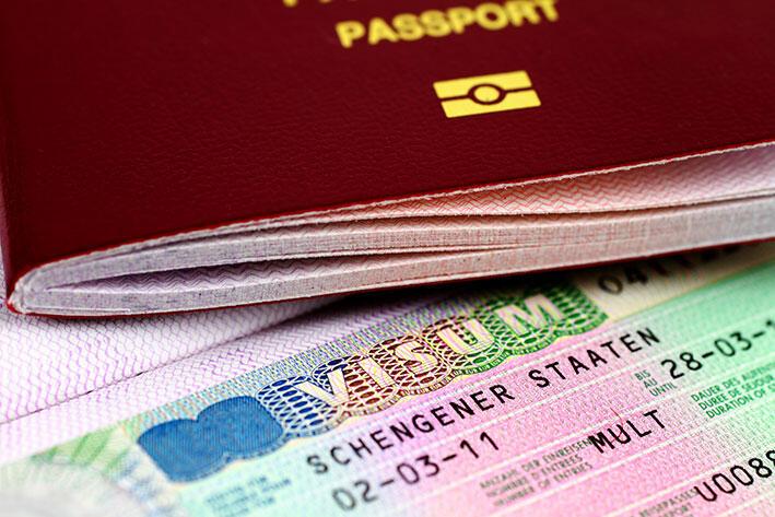 Türkler 2022'de Schengen vizesine başvuracak