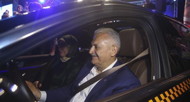 Uber issue is over, Turkish PM tells Istanbul taxi drivers