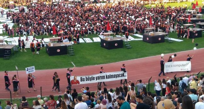 Three university students detained over placards insulting Erdoğan: Prosecutor