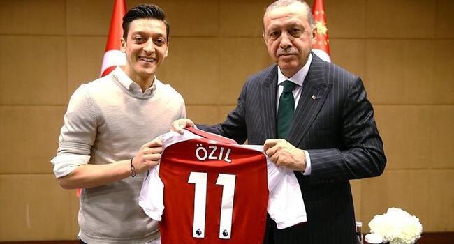 President Erdoğan calls Özil’s stance ‘national and native’