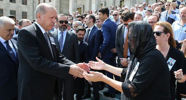 Turkey to not give credit to threats, Erdoğan tells US over Brunson crisis