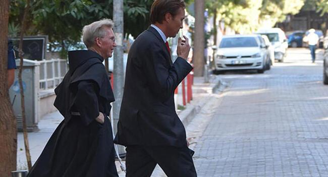 Cleric, lawyer visit pastor Brunson under house arrest in Turkey’s west