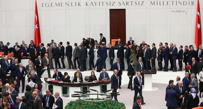 Turkeys budget for 2019 ratified by parliament