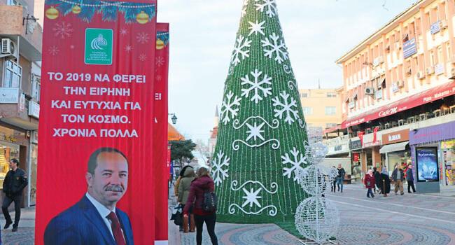 Greek, Bulgarian tourists enjoy shopping spree in Turkey’s Edirne