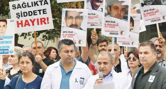 60,000 Turkish medical personnel subjected to violence in last 5 years: Report