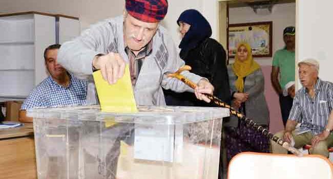 Turkey heads to polls to elect mayors