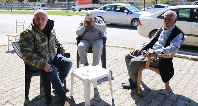 Turkey imposes partial curfew for citizens older than 65