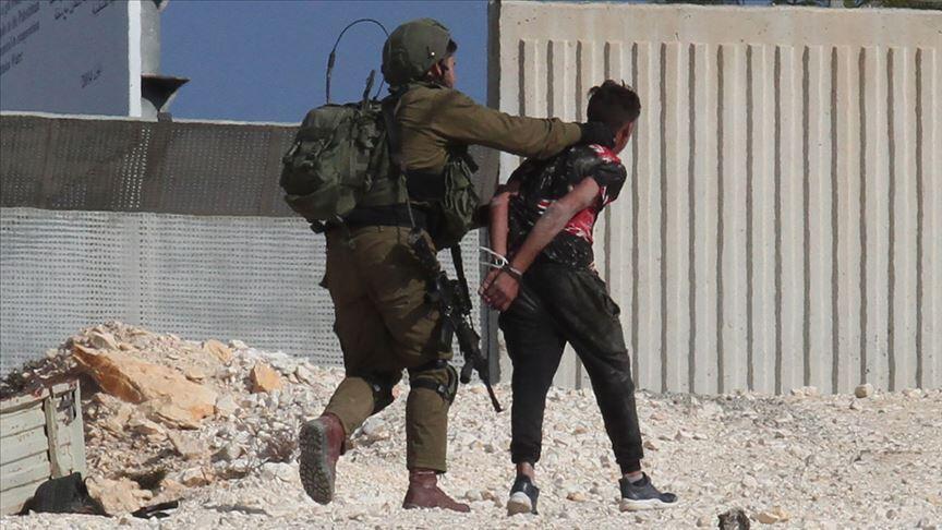 İsrail güçleri 19 Filistinliyi gözaltına aldı