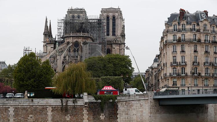 İran Dışişleri Bakanı Zarif'in Notre Dame açıklaması