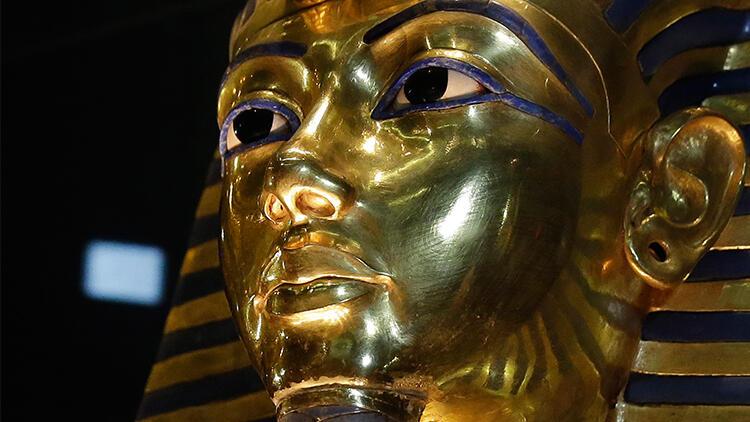 Mısır İngiltere'den firavun Tutankhamun'un altın heykel başını istiyor