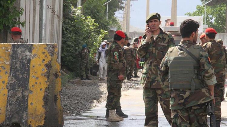 Afganistan'da intihar saldırısı 9 ölü