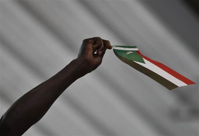 Sudan'da sivil yönetim talebiyle gösteriler düzenlendi
