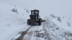 Tunceli’de 144 köy yolu ulaşıma kapandı... Tunceli - Erzincan karayolunda araç geçişlerine izin verilmiyor
