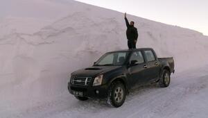 Muş'un yükseklerinde kar kalınlığı 4 metreyi buldu, yollar kapandı