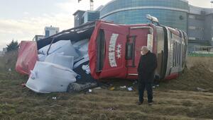 Arnavutköy’de devrilen TIR’ın sürücüsü hayatını kaybetti
