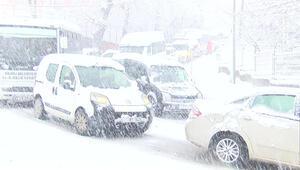 Zonguldak'ta yoğun kar yağışı: Kazalar oldu, yollar kapandı