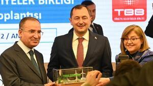 Süleymanpaşa Belediyesi'nin zirai atıkları geri dönüştüren projesine ödül