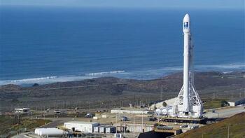 SpaceX, kargo mekiğinin fırlatılışını erteledi       