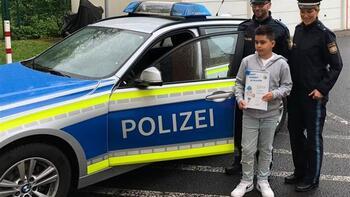 Alman polisinden Kenan’a "Süper Kahramanlık" sertifikası