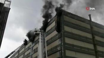 Son dakika... İstanbul'da deri fabrikasında yangın