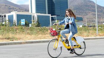 Bisikletli ulaşım farkındalığı için Türkiye'ye "iletişim fonu"