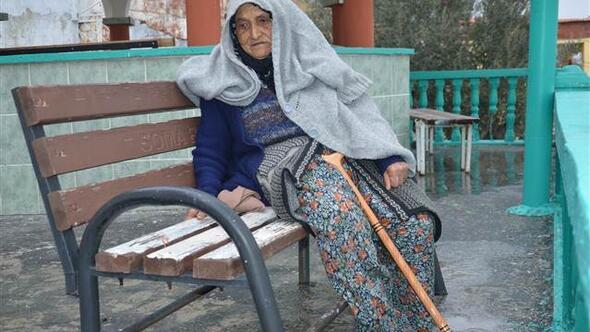 82 yaşındaki kadına cami nöbeti cezası verildi