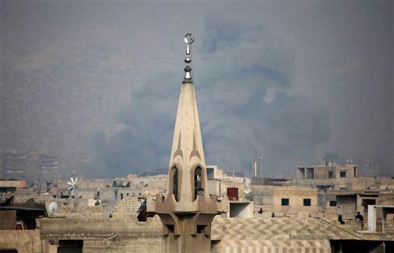Suriyeden çatışma haberleri geliyor... Bombalar peş peşe patlıyor