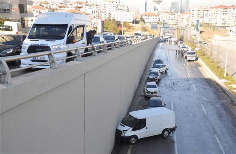 Ankarada akılalmaz kaza 23 araç birbirine girdi