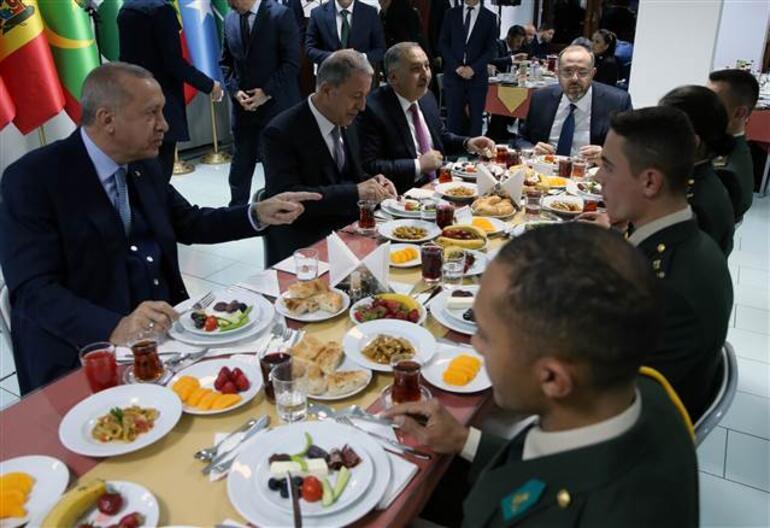 Cumhurbaşkanı Erdoğan: En yakın zamanda Münbiç ve Fıratın doğusunu sizler temizleyeceksiniz