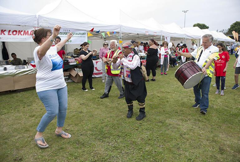 20 bin Londralı, Kıbrıs Türk Festivali’ni izledi