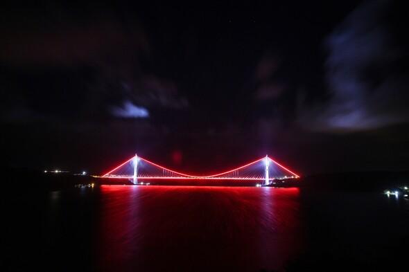 Köprü ışıl ışıl