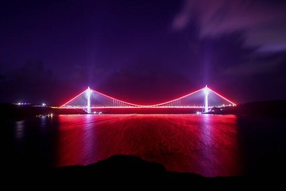 Köprü ışıl ışıl