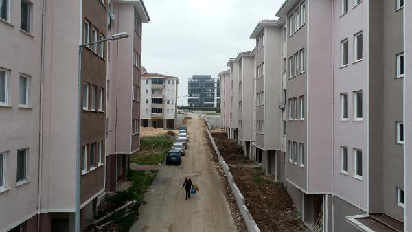 Bursa'da 27 yıldır bitmeyen site inşaatı! Birçok kişi taşınamadan öldü...
