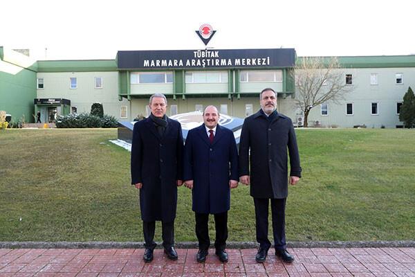 Bakanlar Hulusi Akar, Mustafa Varank ve MİT Başkanı Hakan Fidan'dan TÜBİTAK'a sürpriz ziyaret