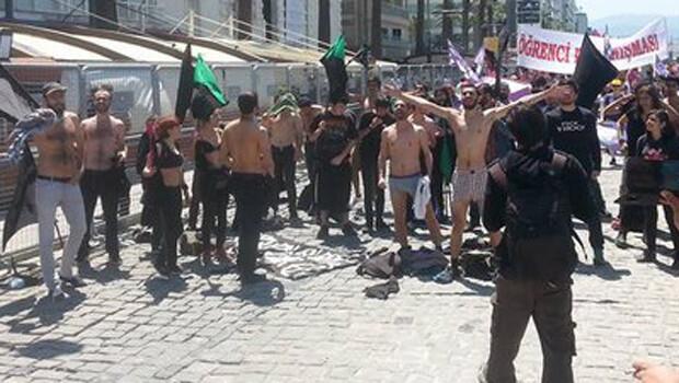 İzmir'de 1 Mayıs protestosu: Soyundular!