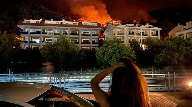 Son dakika: Marmaris'teki orman yangın! Bir kişi hayatını kaybetti, bölgeden dehşet verici kareler geliyor...