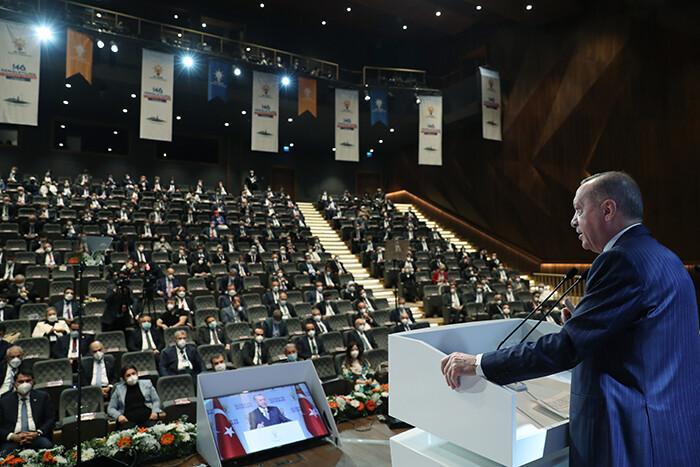 Son dakika... Cumhurbaşkanı Erdoğan: 'Müjdeyi milletime vermek istiyorum. Son bir ayda 3 kuyuda petrol keşfettik'
