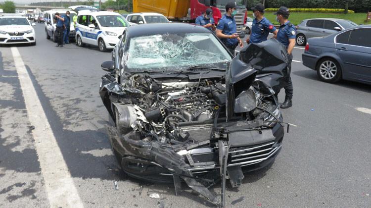 AK Parti Milletvekili Ümraniye'de kazada yaralandı