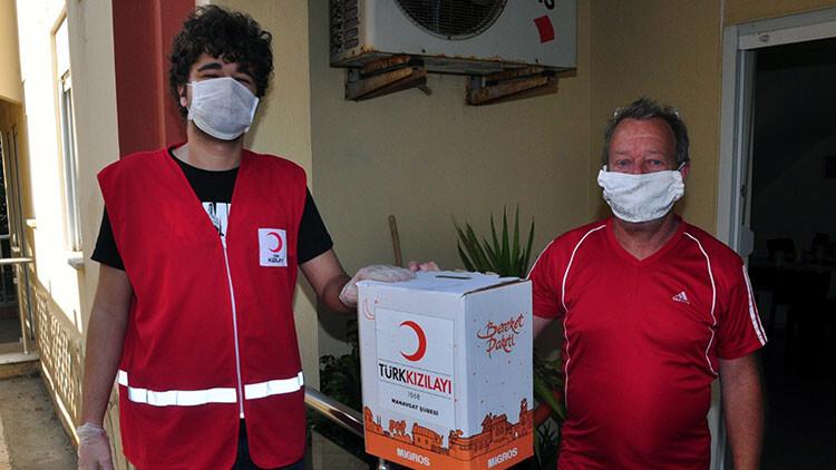 Yerleşik yabancılardan Türkiye'nin koronavirüs önlemlerine övgü