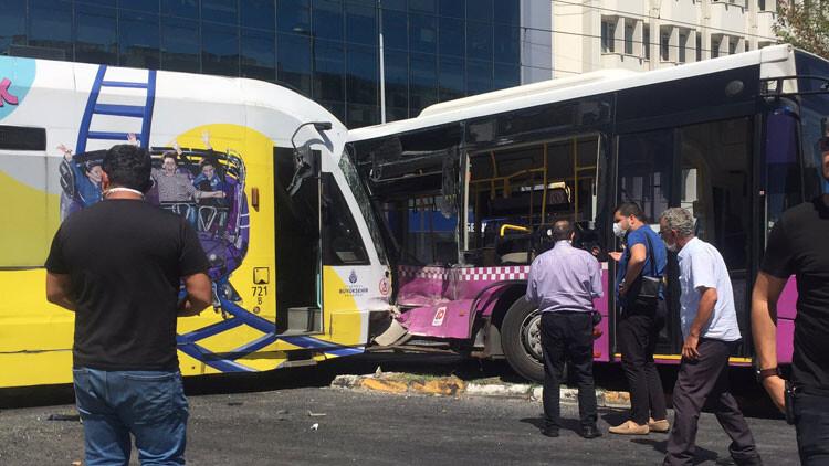 Son dakika haberler... Tophane'de tramvay halk otobüsüne çarptı