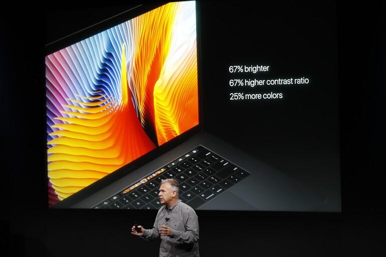 Apple, Macbook Pro ve Macbook Airi tanıttı