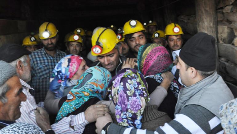 Krom madeninde mahsur kalan işçi 23 saat sonra kurtarıldı